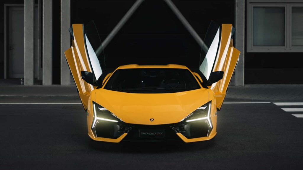 2024 Lamborghini Revuelto